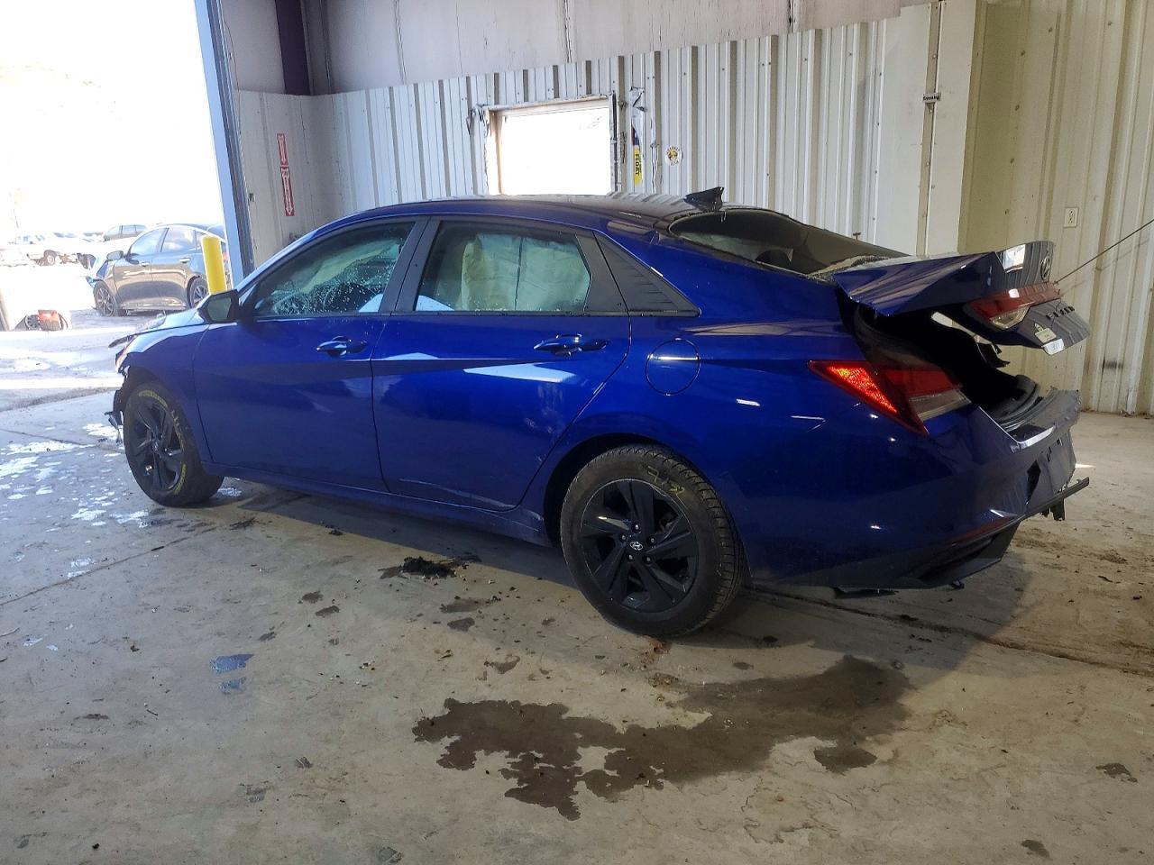 2023 Hyundai Elantra Sel - Image 2
