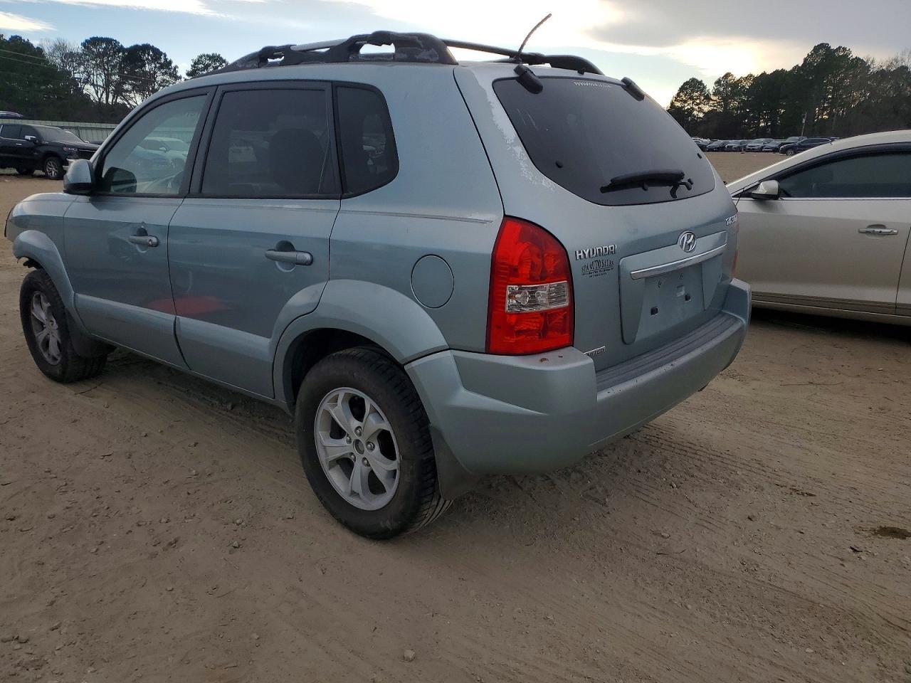 2009 Hyundai Tucson Limited I4 - Image 2