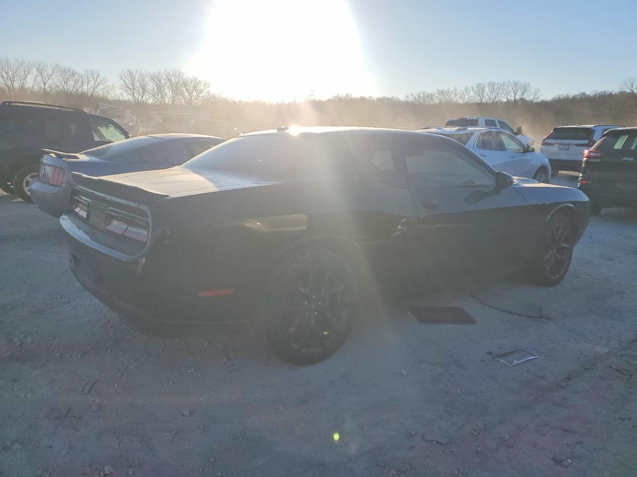 2021 Dodge Challenger Sxt - Image 3