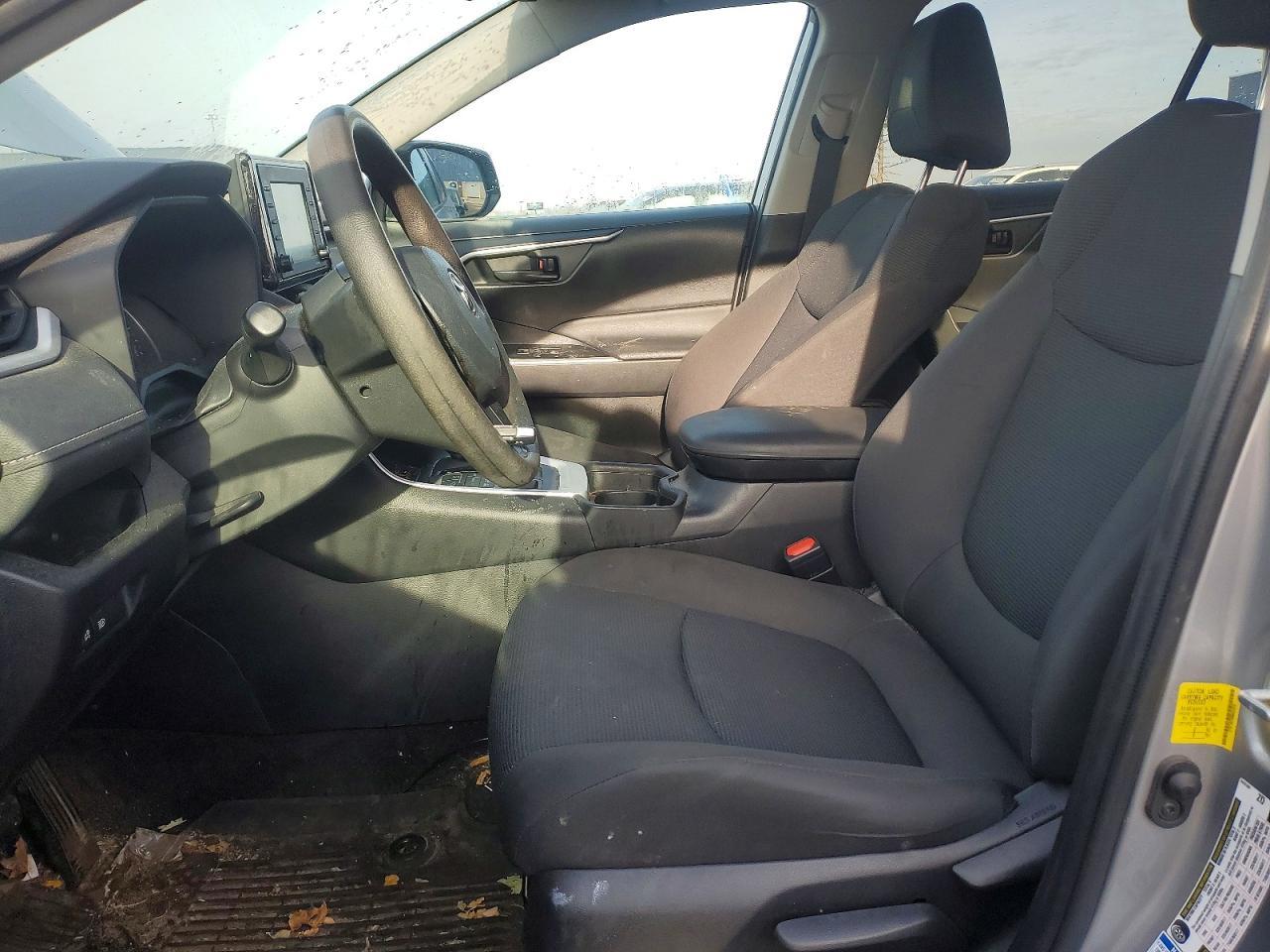 2021 Toyota Rav4 Le - Фото 7