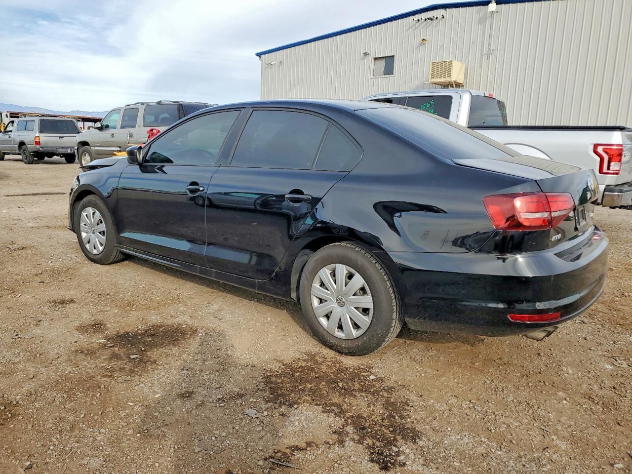 2016 Volkswagen Jetta S - Фото 2