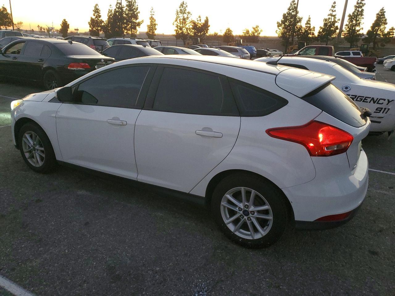 2017 Ford Focus Se - Фото 2