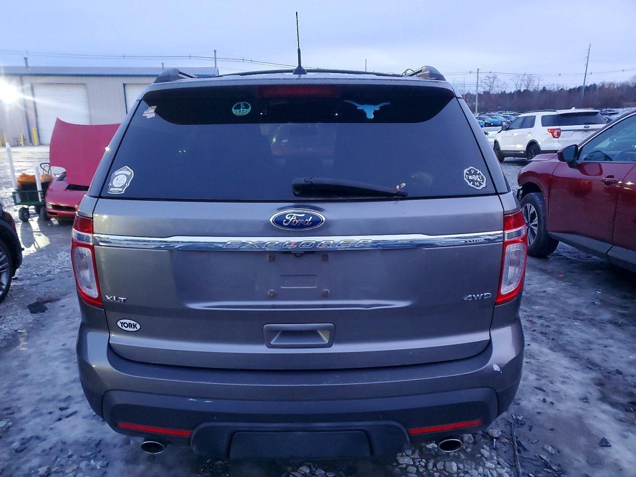 2012 Ford Explorer - Image 6