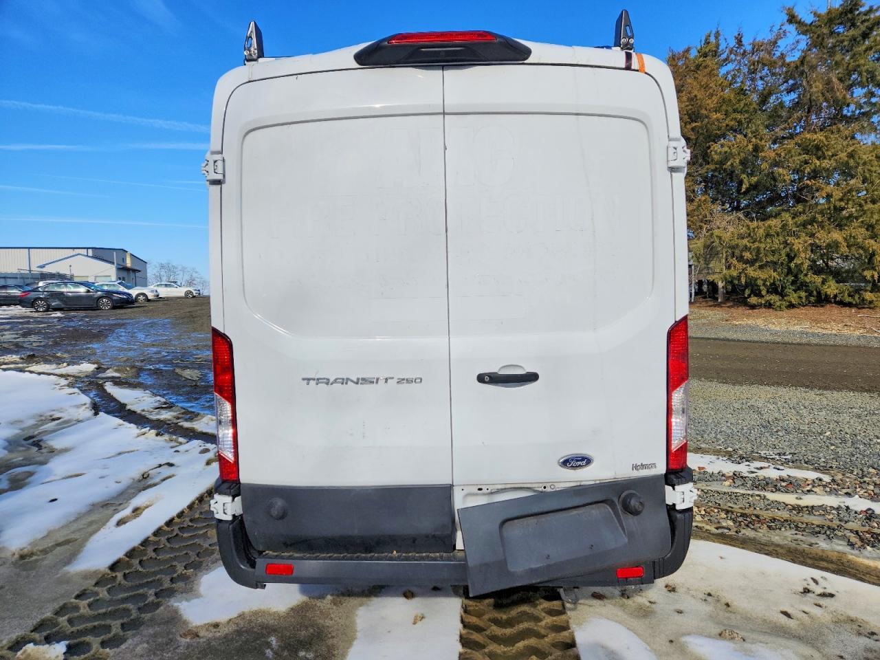 2024 Ford Transit 250 Utility / Service Van - Фото 6