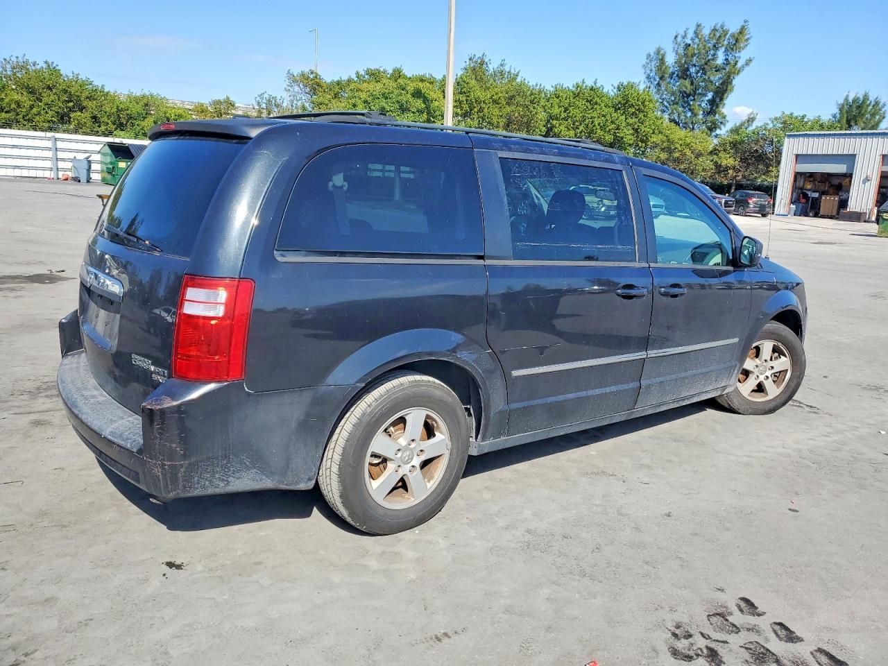 2010 Dodge Grand Caravan Sxt - Фото 3