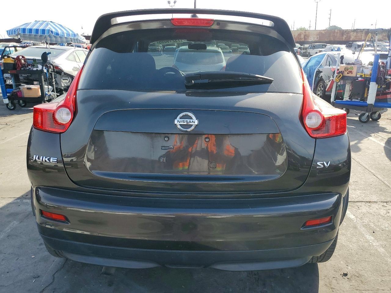 2011 Nissan Juke S - Фото 6