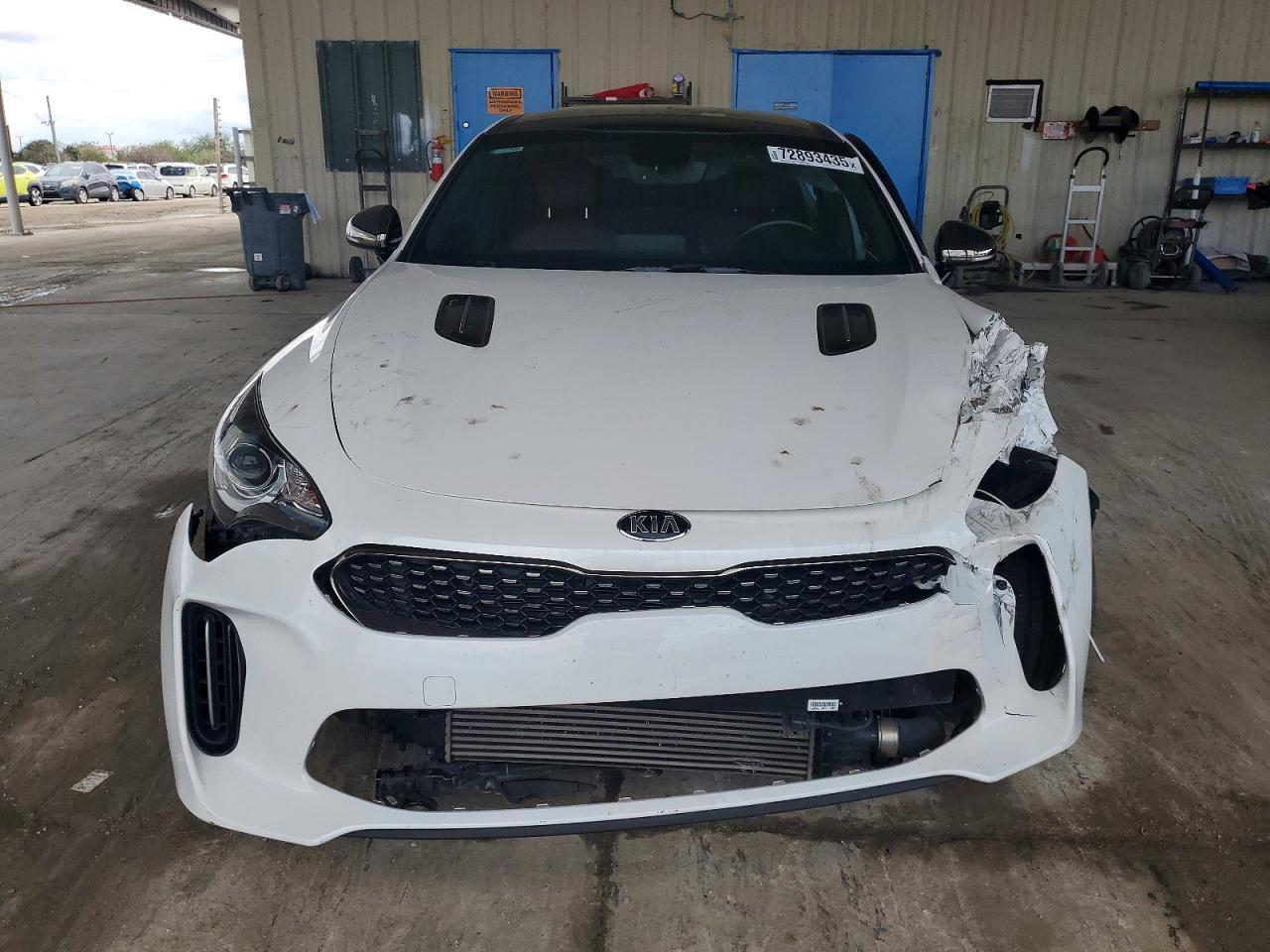 2021 Kia Stinger - Фото 5