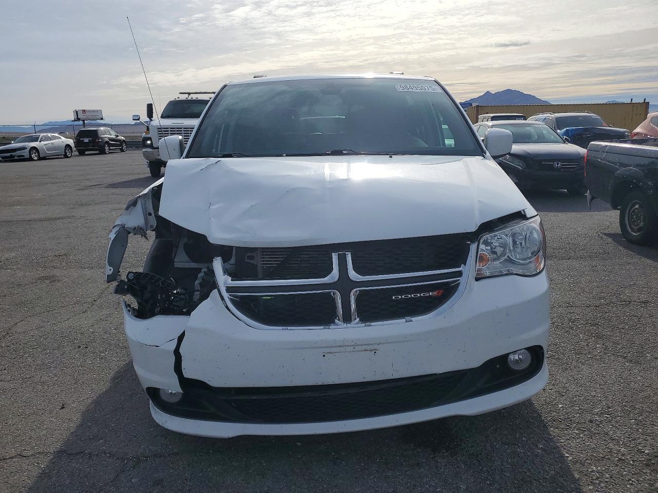 2019 Dodge Grand Caravan Sxt - Image 5