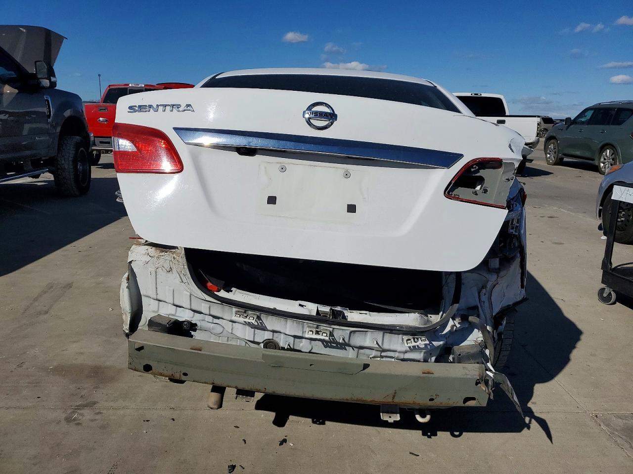 2018 Nissan Sentra S - Фото 6