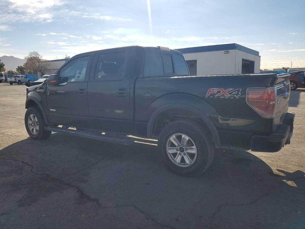 2012 Ford F150 Supercrew - Фото 2