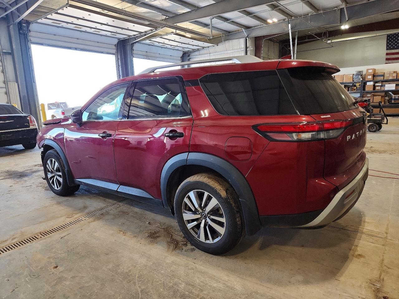 2022 Nissan Pathfinder Sl - Фото 2