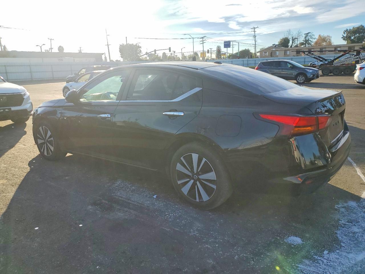 2021 Nissan Altima Sv - Фото 2