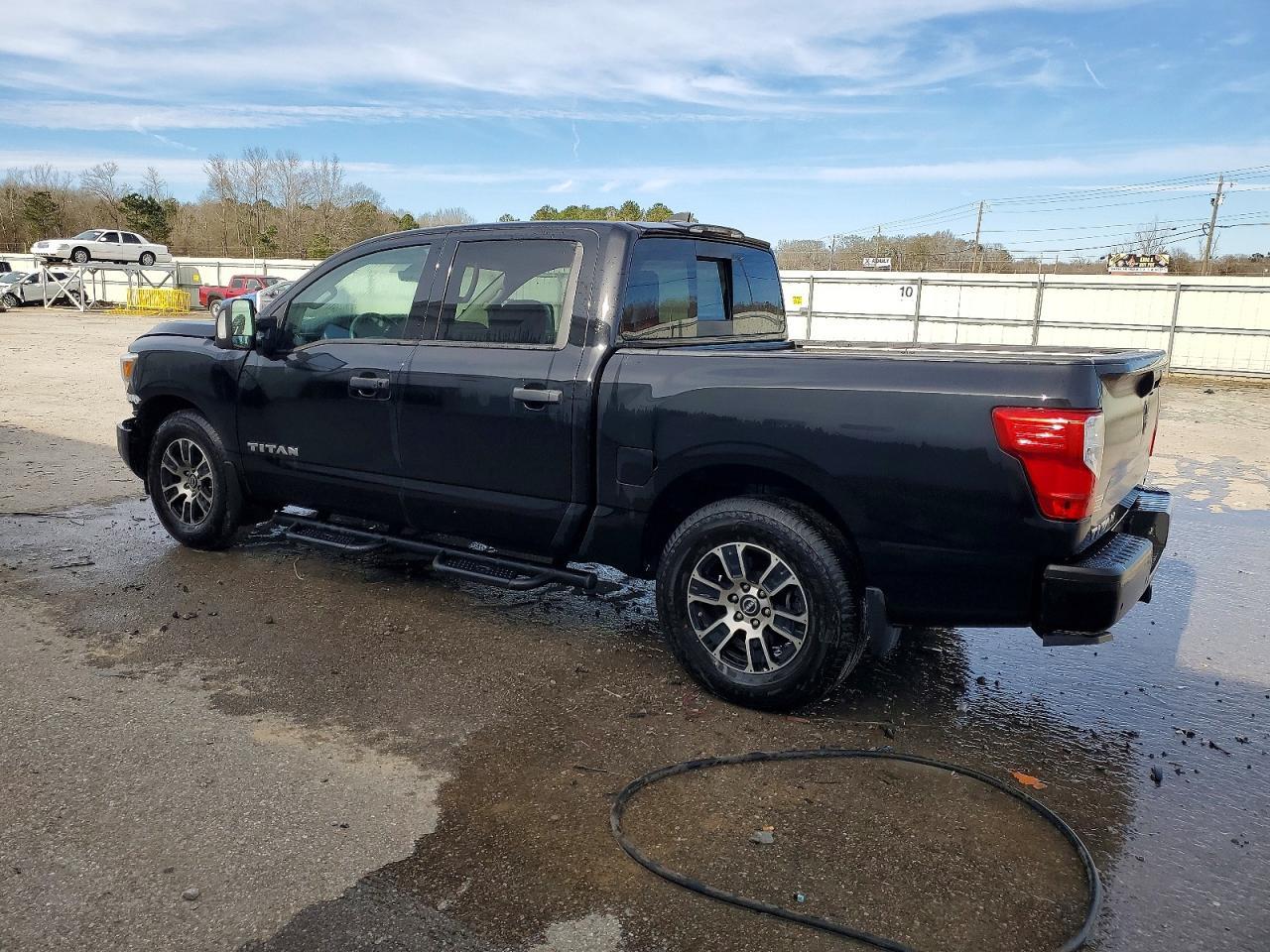 2023 Nissan Titan Sv - Фото 2