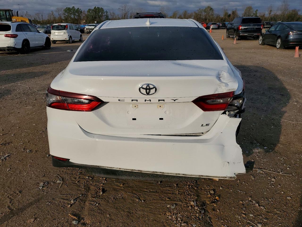 2024 Toyota Camry Le - Image 6