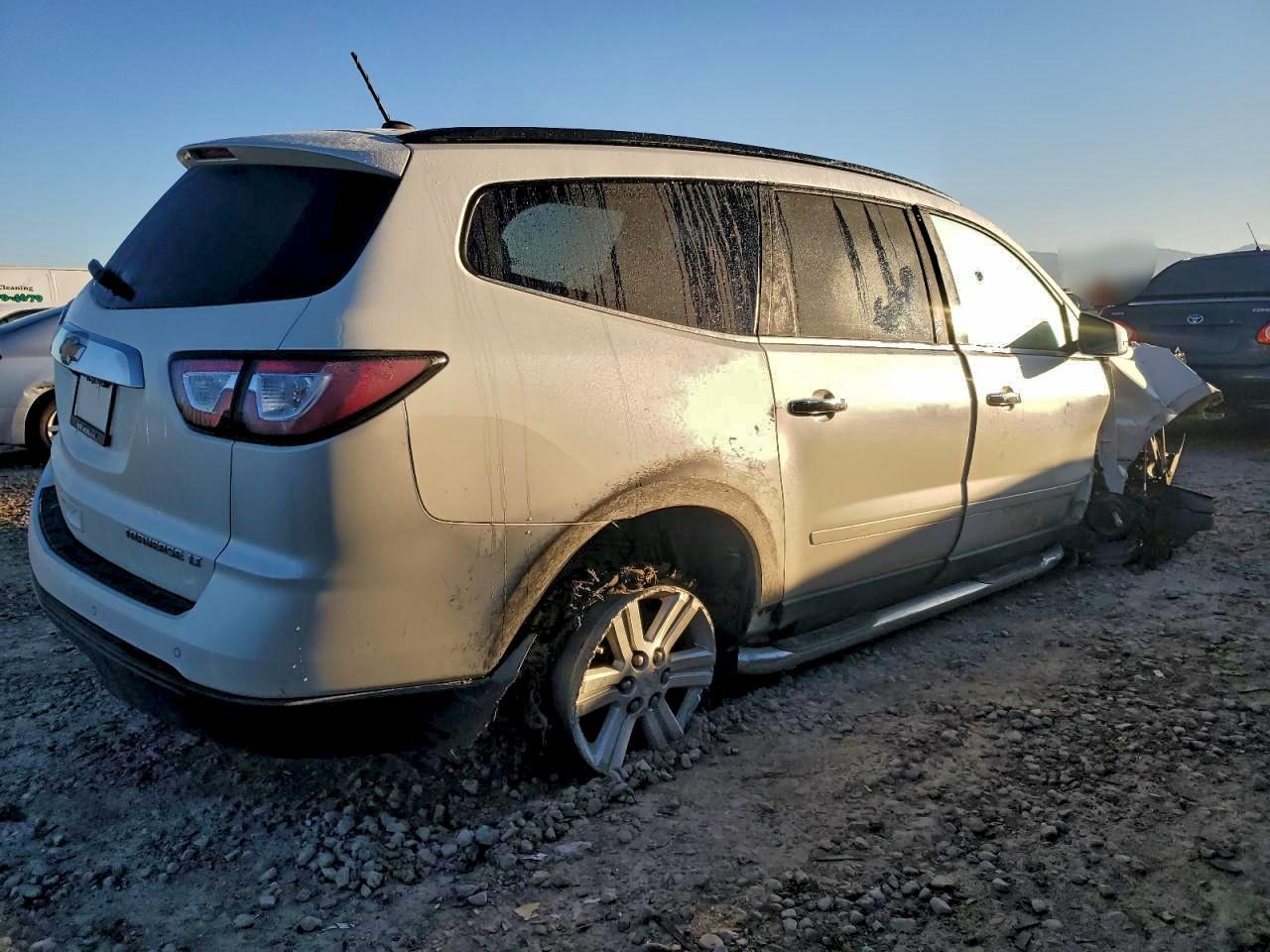 2014 Chevrolet Traverse Lt - Image 3