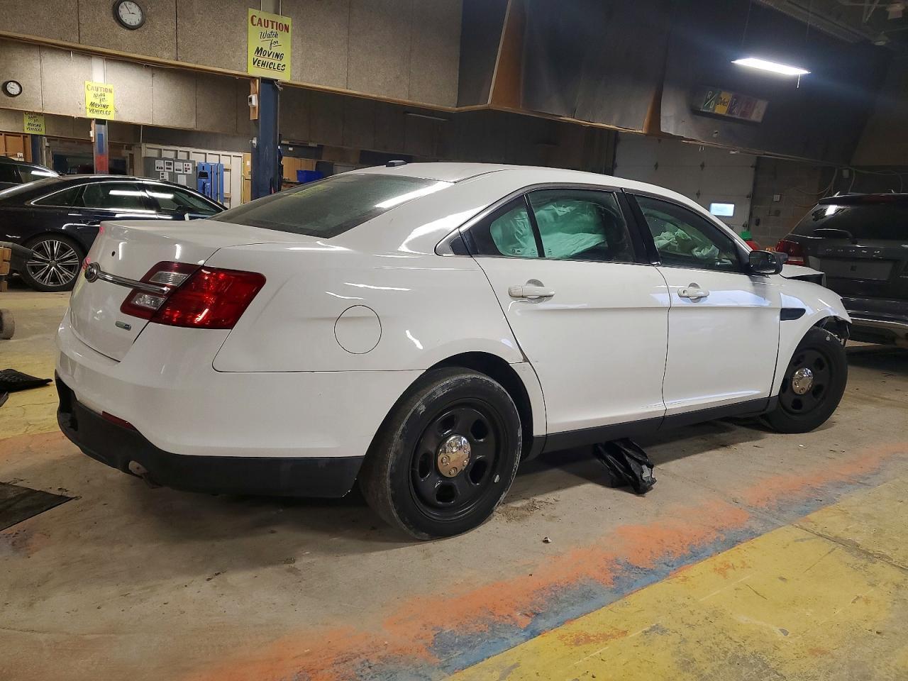 2014 Ford Taurus Police Interceptor - Фото 3