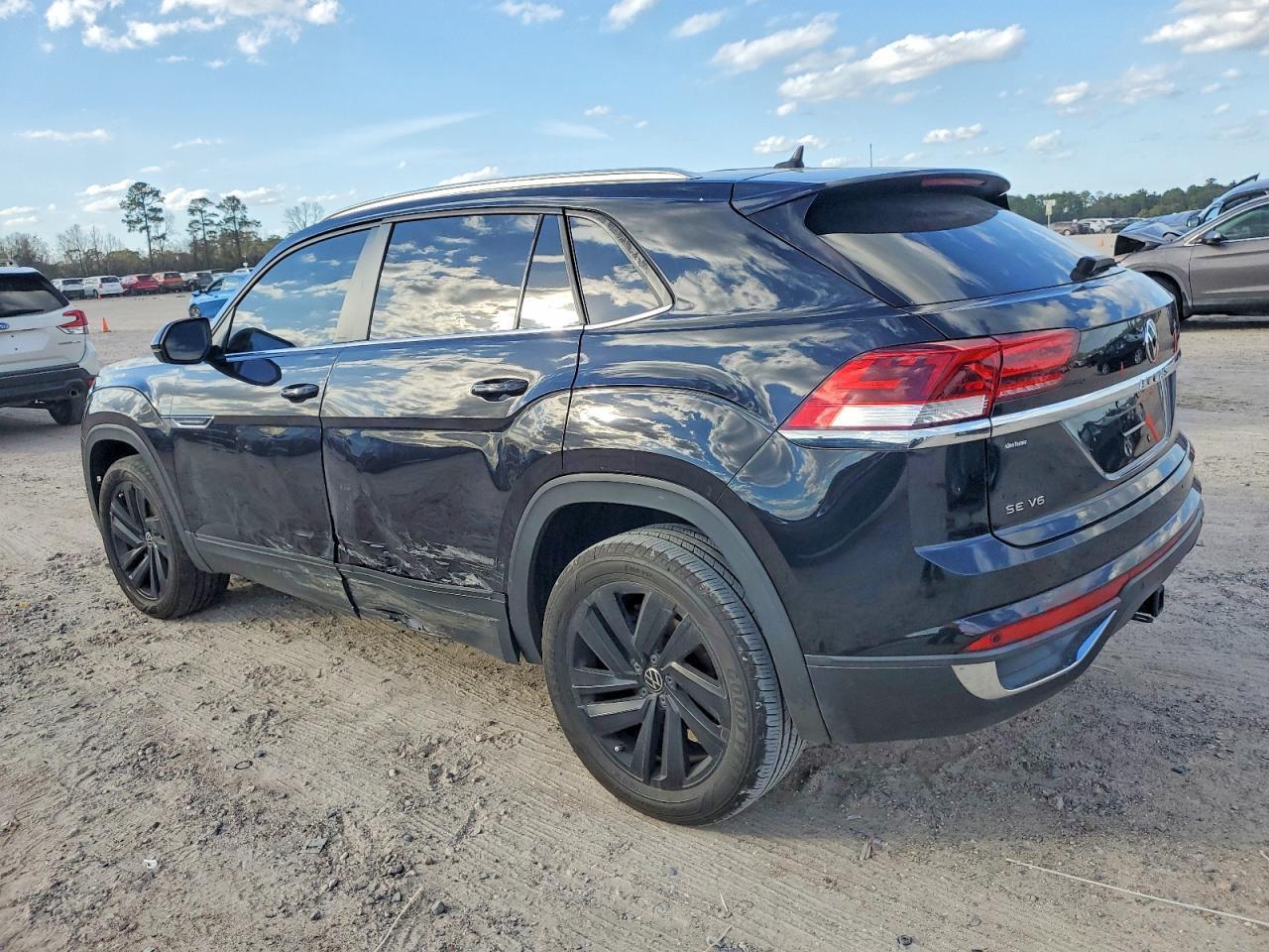 2023 Volkswagen Atlas Cross Sport Se - Фото 2