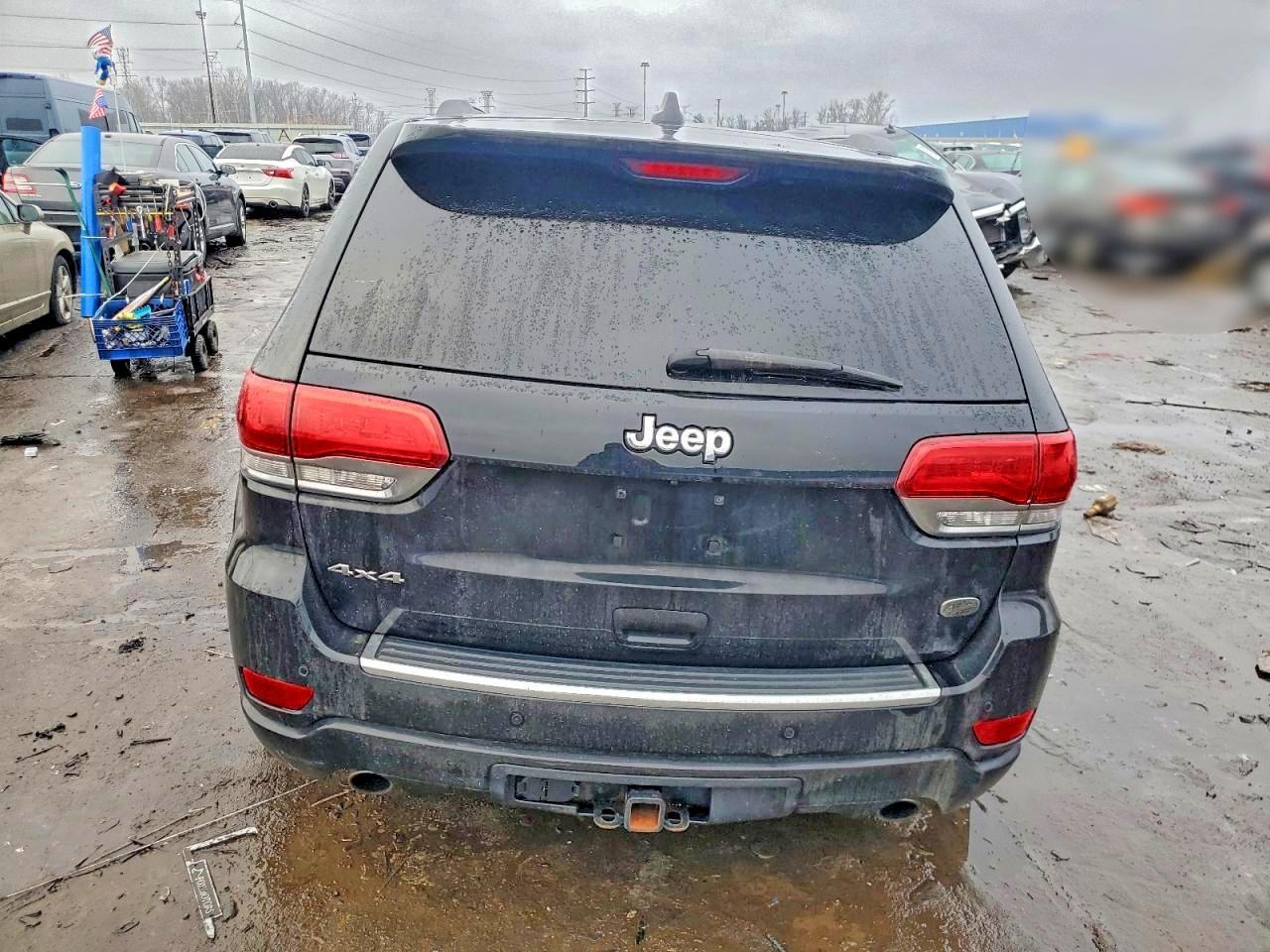 2019 Jeep Grand Cherokee Overland - Image 6