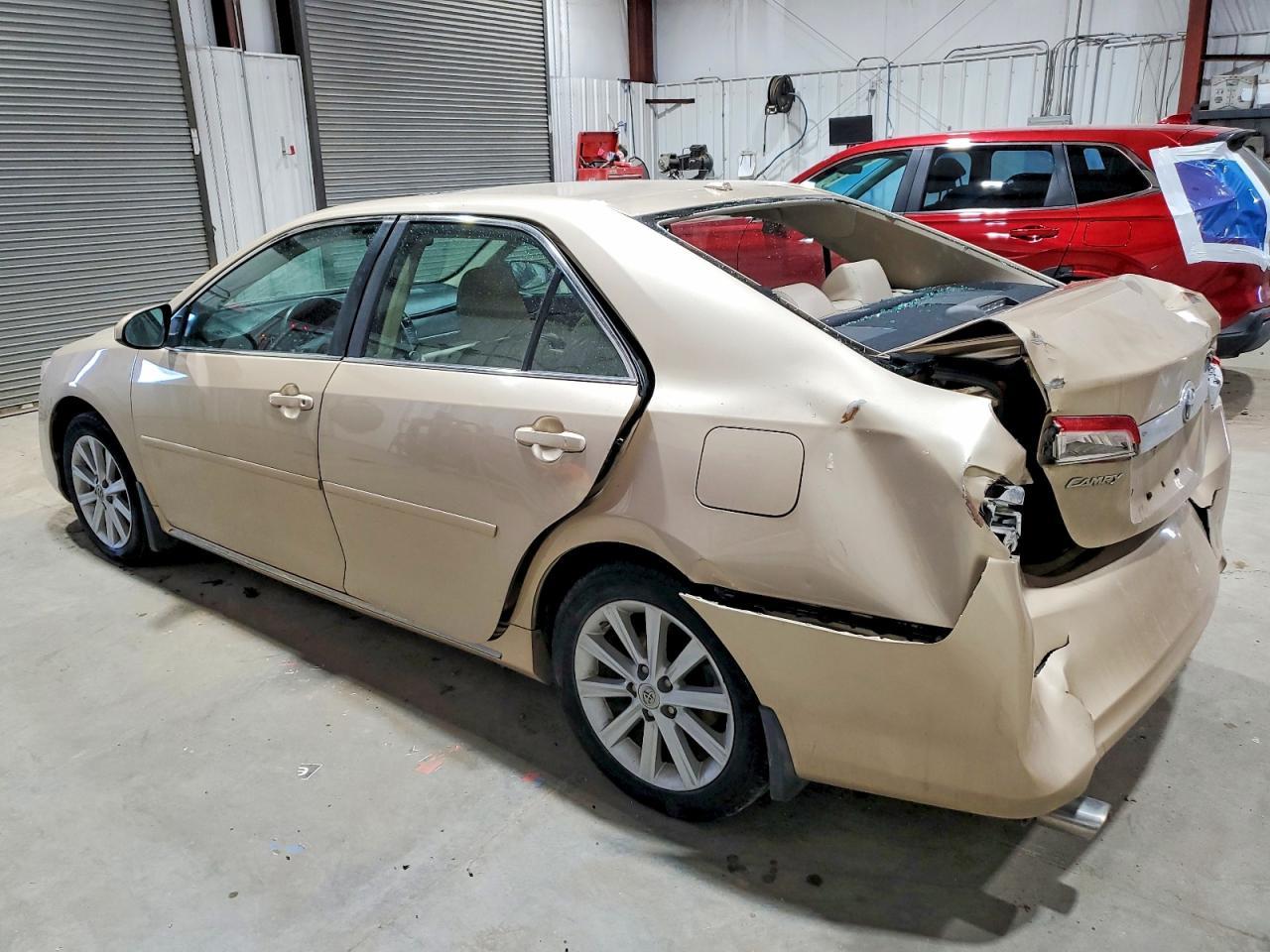2012 Toyota Camry Se - Фото 2