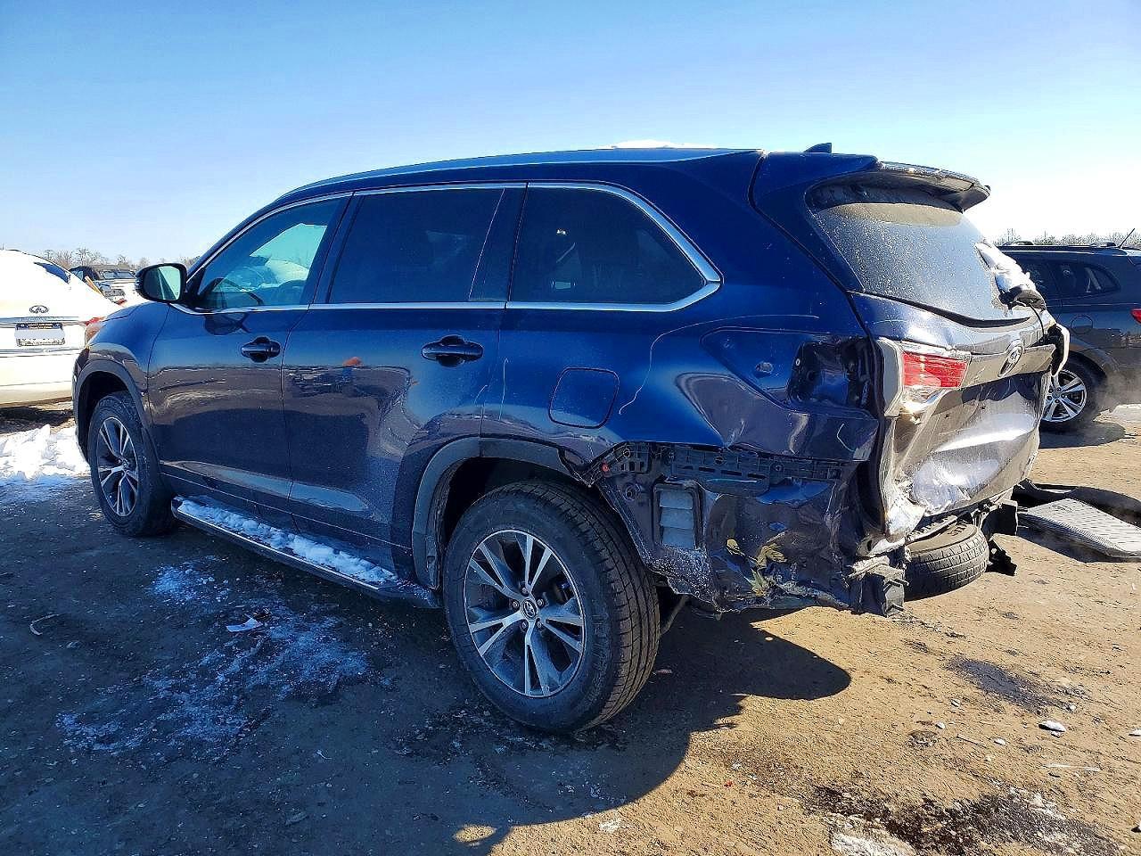 2016 Toyota Highlander Xle - Фото 2