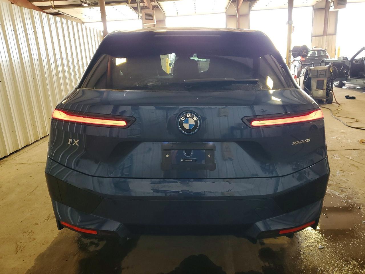2025 BMW Ix xDrive50 - Фото 6