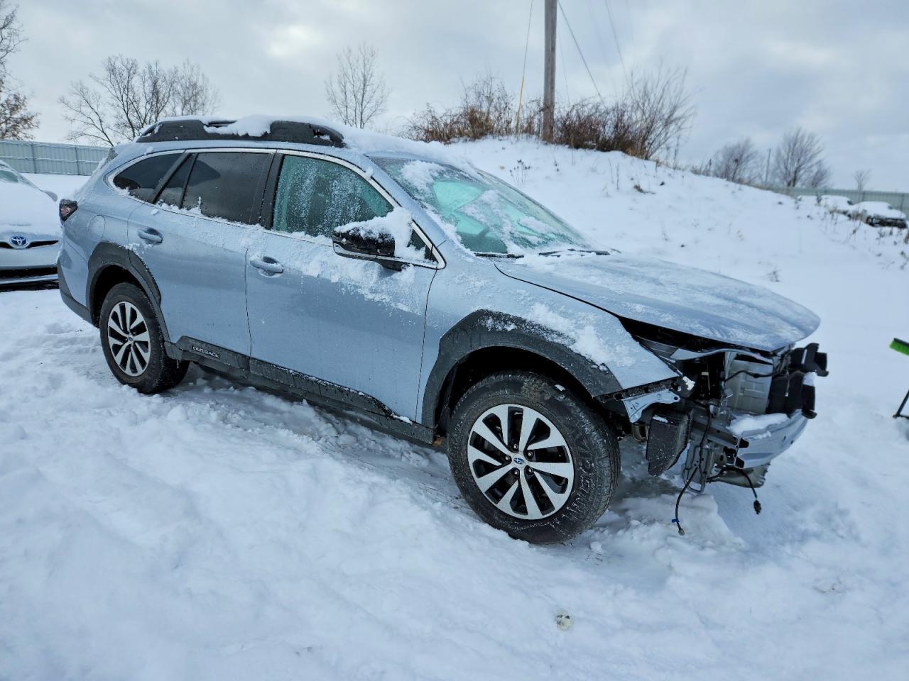 2023 Subaru Outback Premium - Image 4