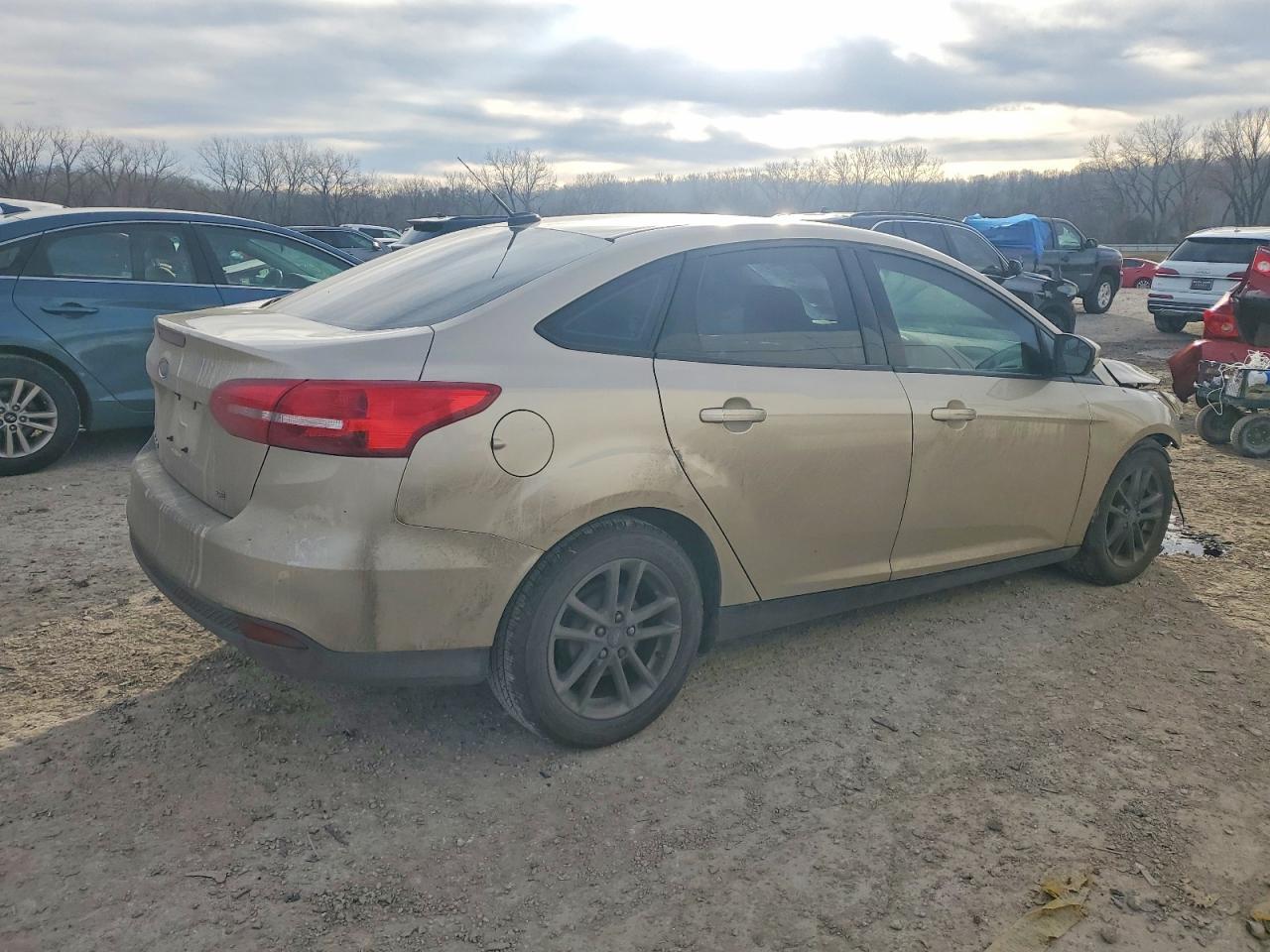 2017 Ford Focus Se - Фото 3