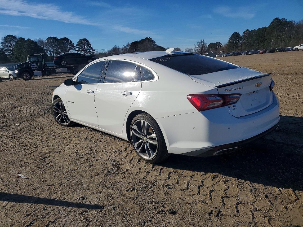 2019 Chevrolet Malibu Premier - Image 2