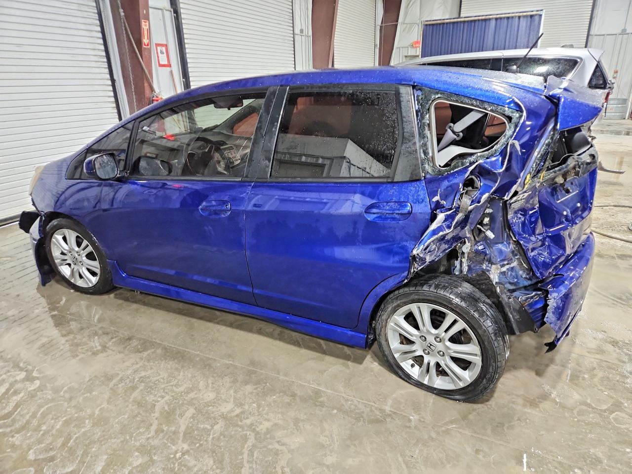 2011 Honda Fit Sport - Фото 2