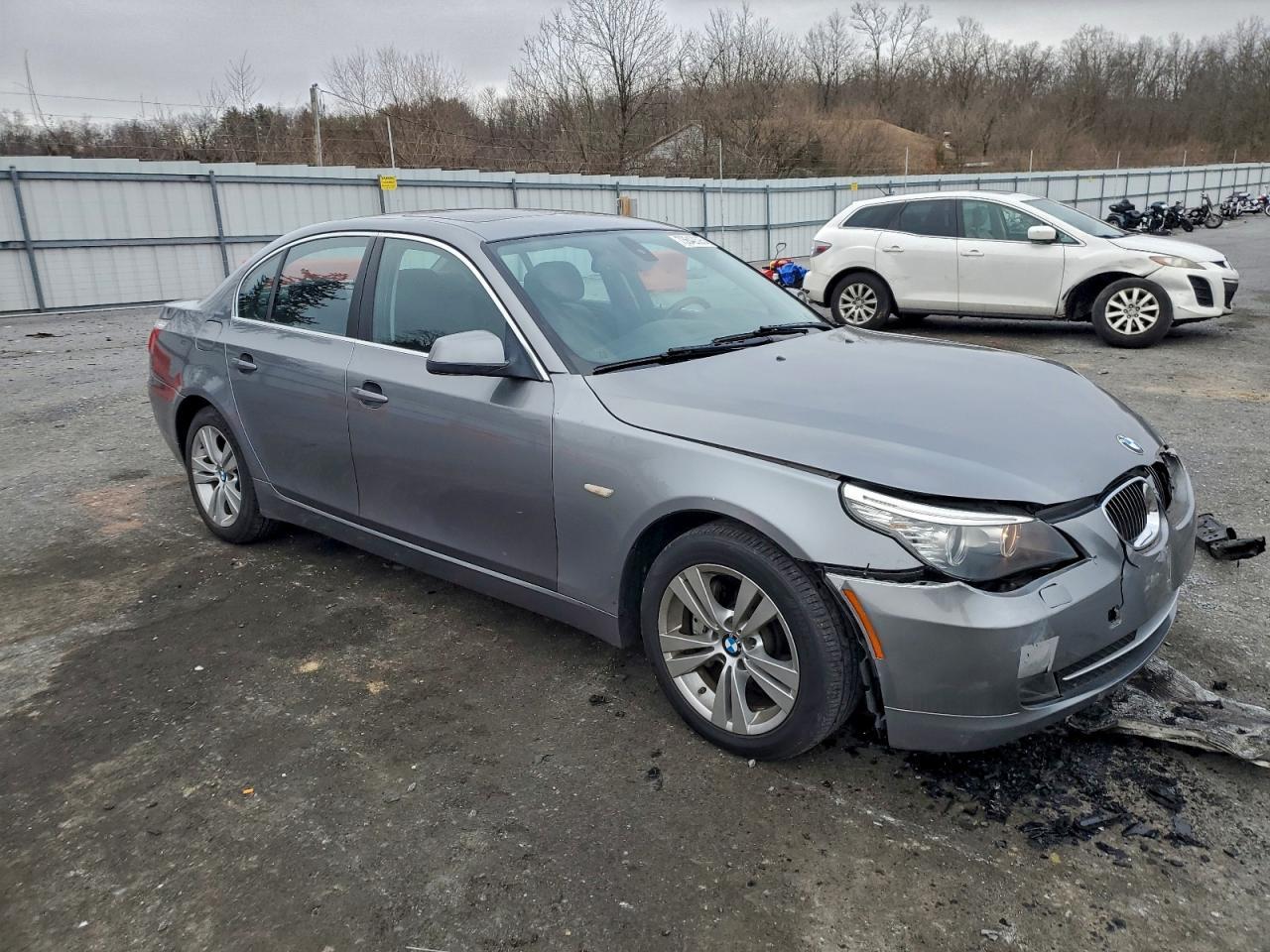 2010 BMW 528 Xi - Фото 4