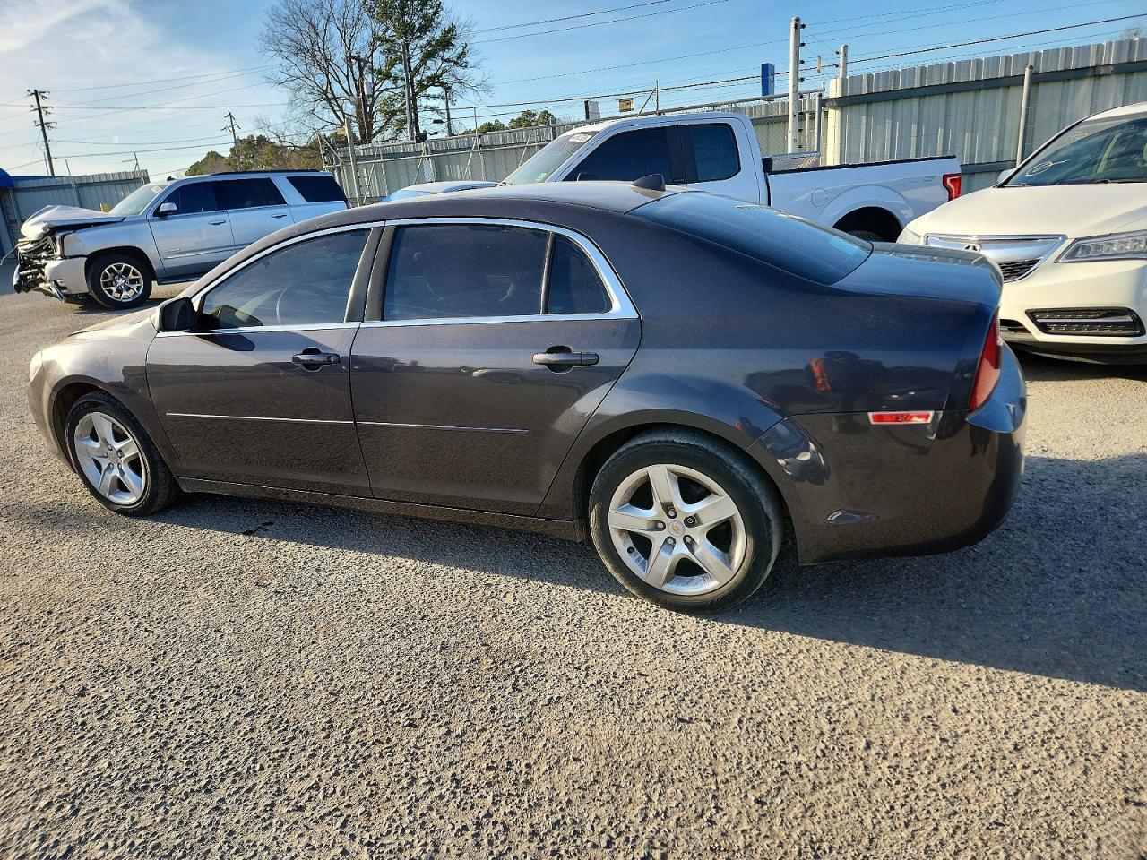 2012 Chevrolet Malibu Ls - Фото 2