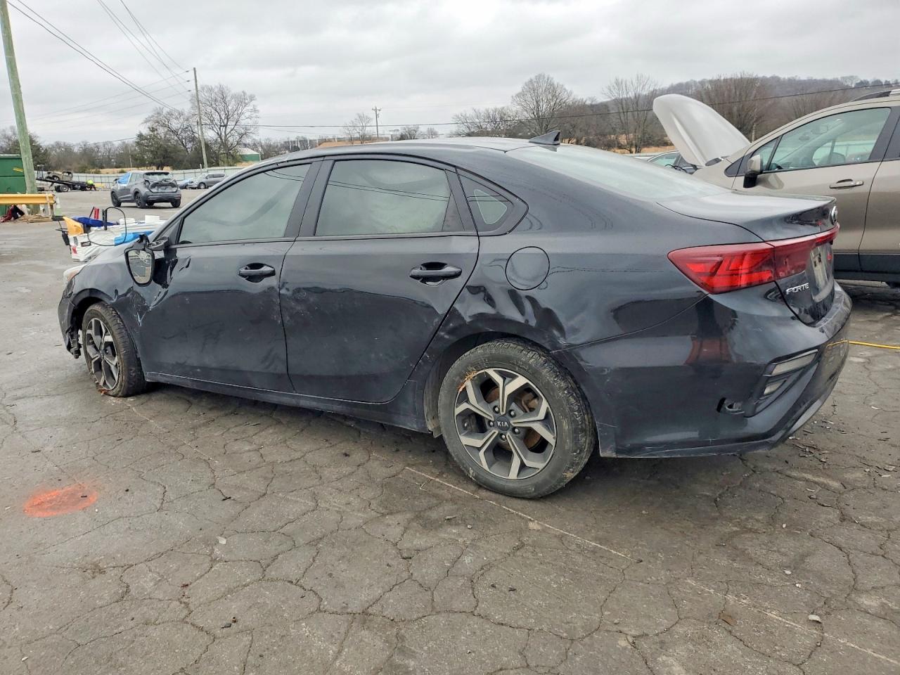 2020 Kia Forte Lxs - Фото 2