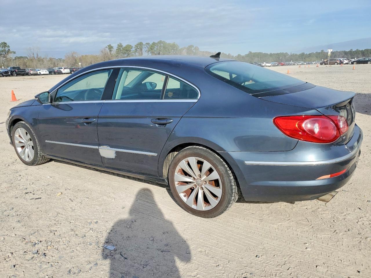 2010 Volkswagen Cc Sport - Image 2