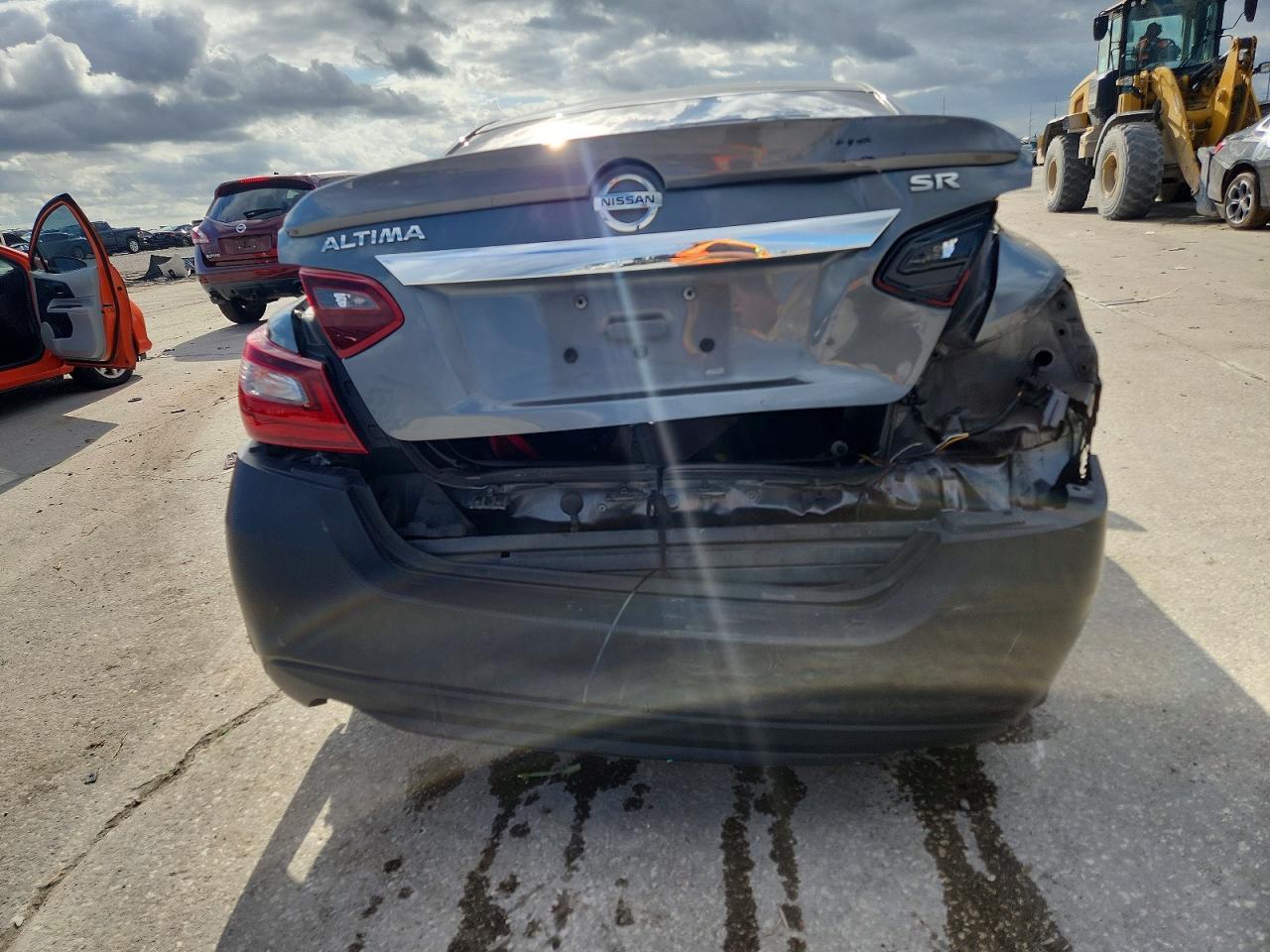 2017 Niss Altima - Фото 6