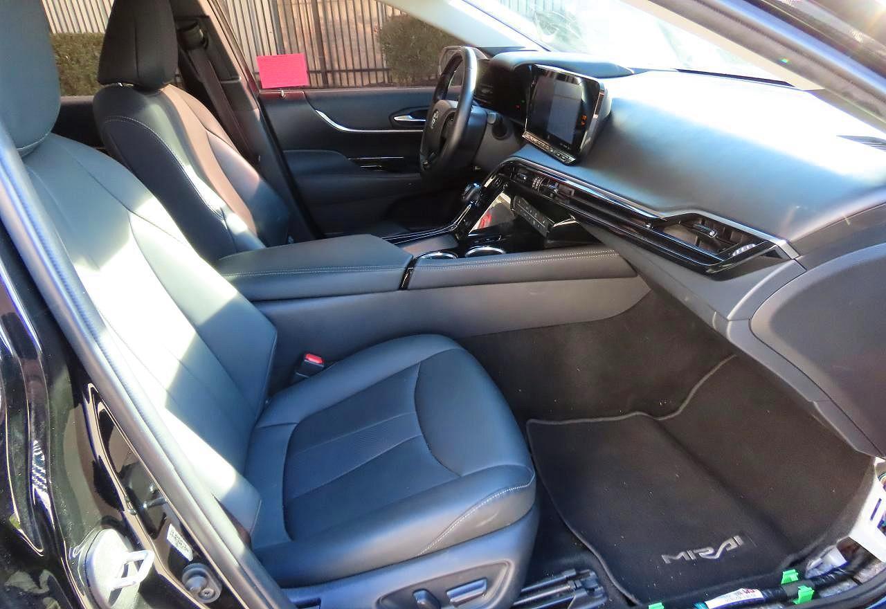 2022 Toyota Mirai Le - Фото 5