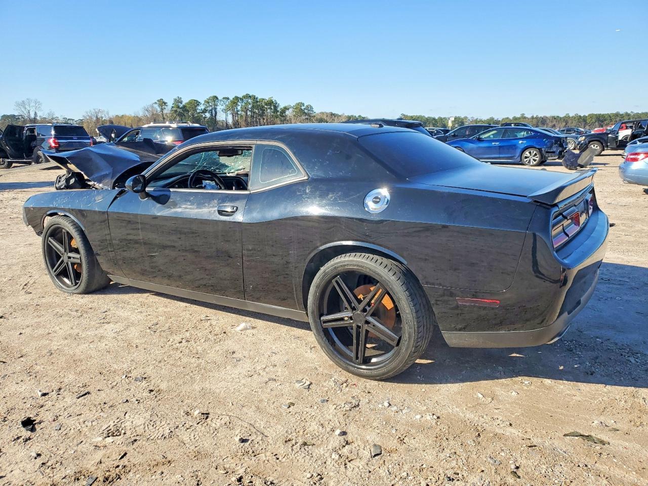 2019 Dodge Challenger Sxt - Image 2