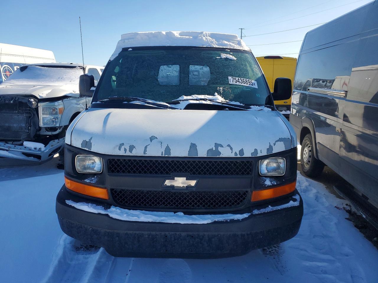 2006 Chevrolet Express Delivery Van - Фото 5