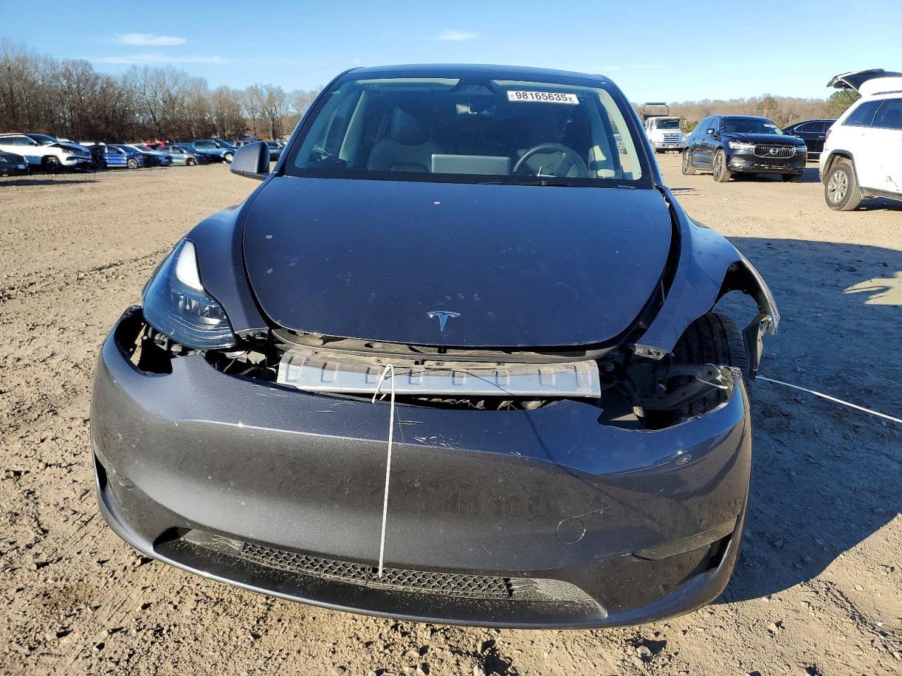 2023 Tesla Model Y - Фото 5