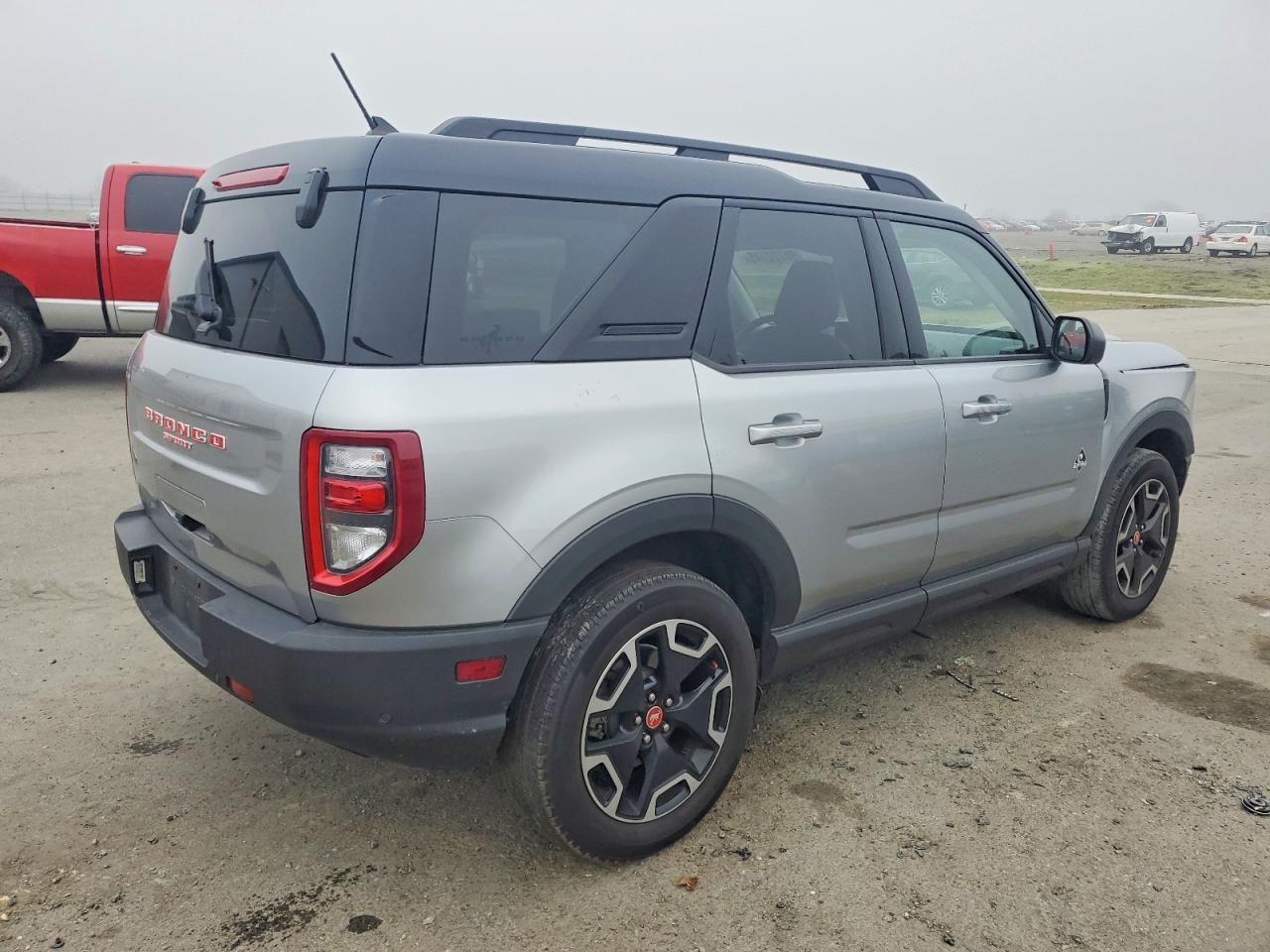 2021 Ford Bronco Sport Outer Banks - Image 3