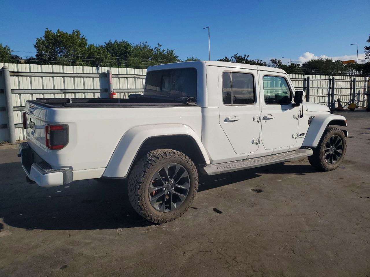 2023 Jeep Gladiator Overland - Фото 3