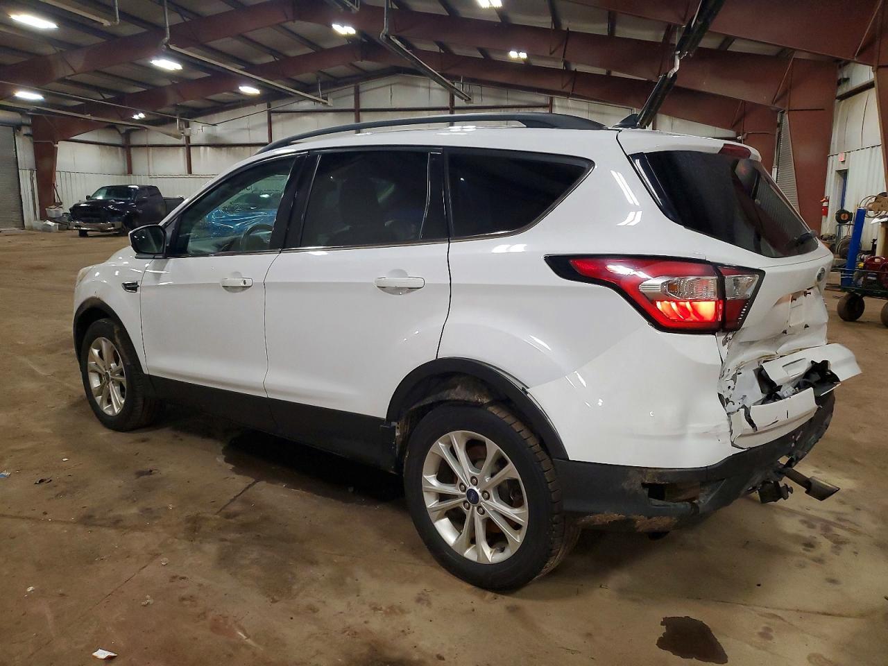 2018 Ford Escape Sel - Image 2