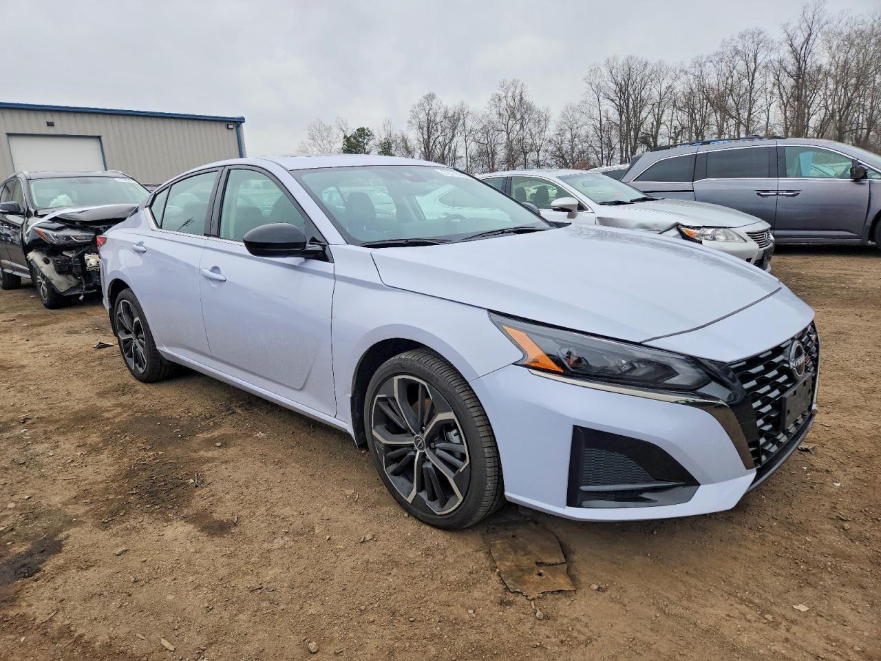 2024 Nissan Altima Sr - Фото 4