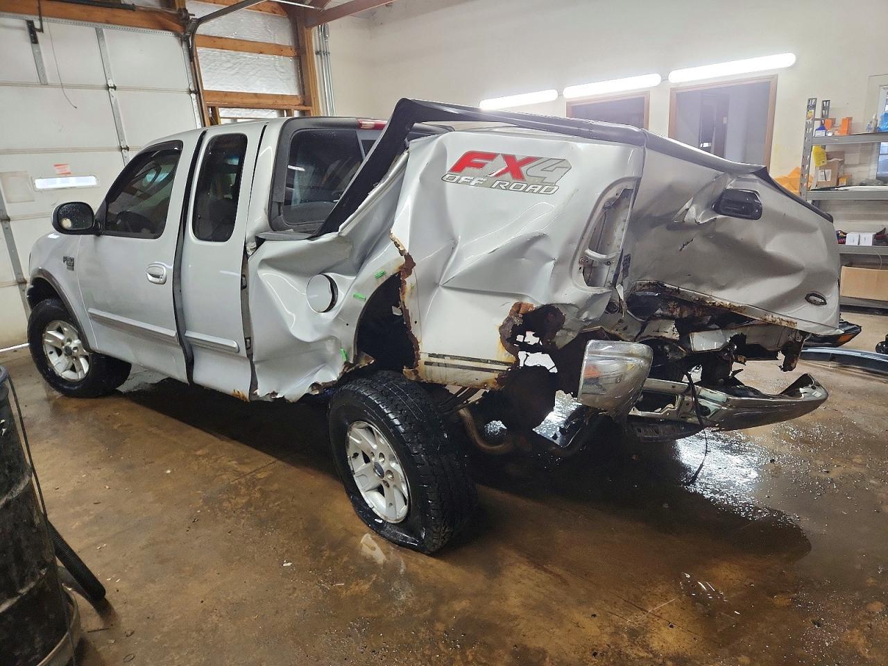 2003 Ford F150 - Image 2