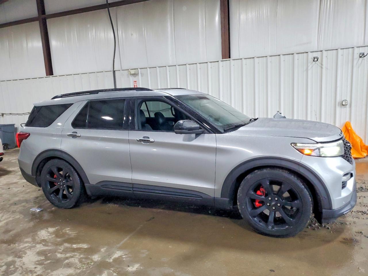 2020 Ford Explorer St - Image 4