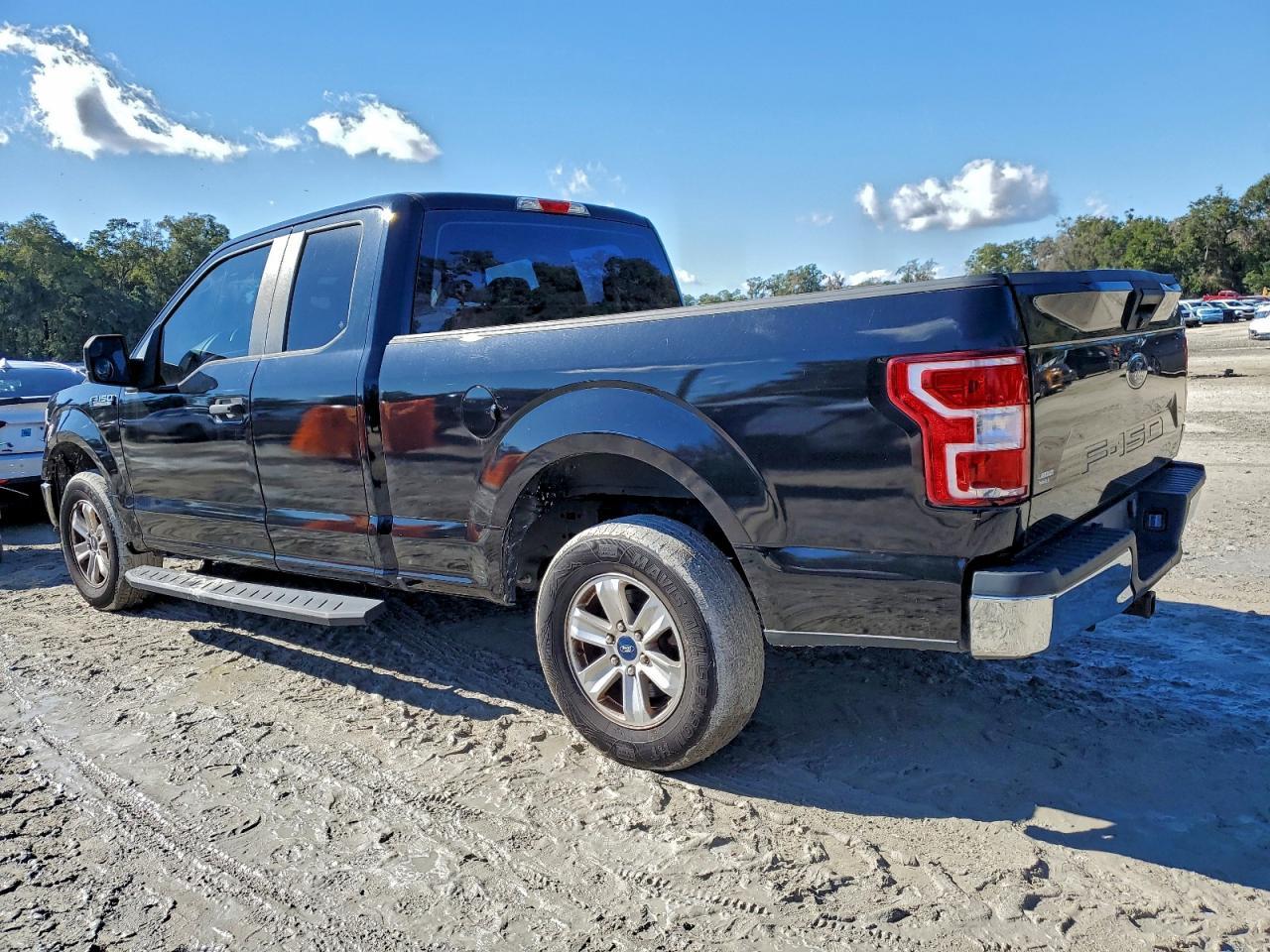 2019 Ford F150 Super Cab - Фото 2