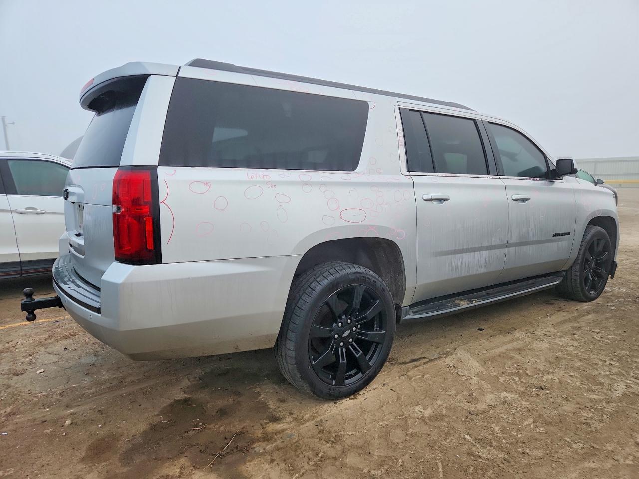 2018 Chevrolet Suburban K1500 Lt - Image 3