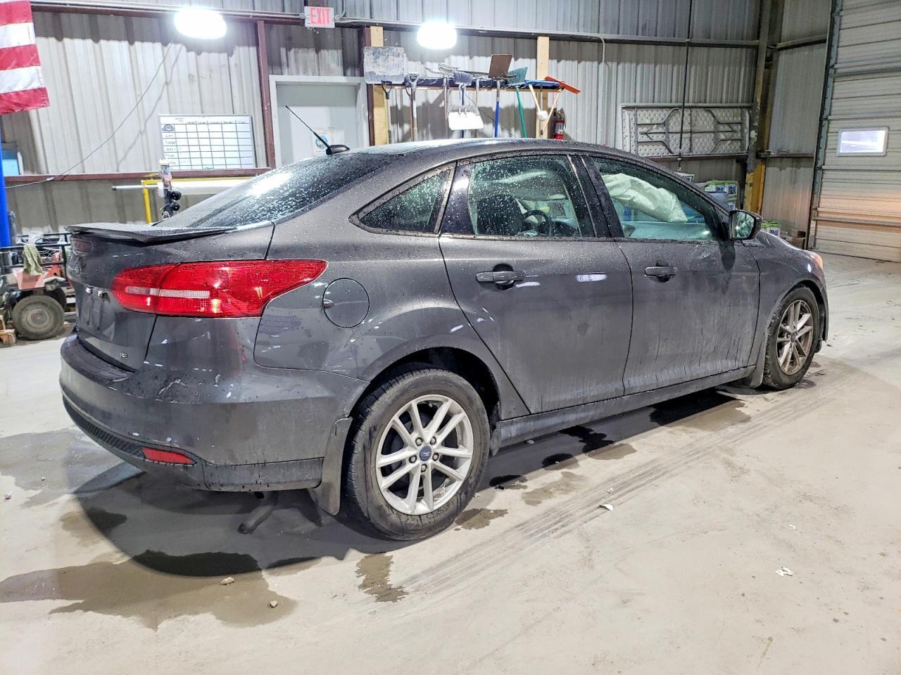 2018 Ford Focus Se - Image 3