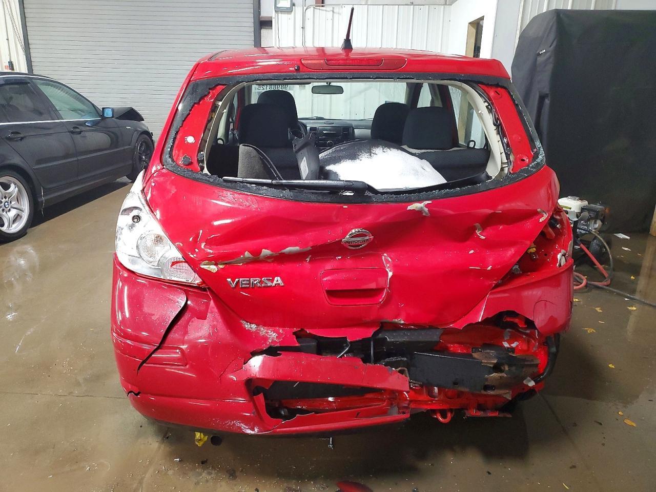 2011 Niss Versa - Image 6