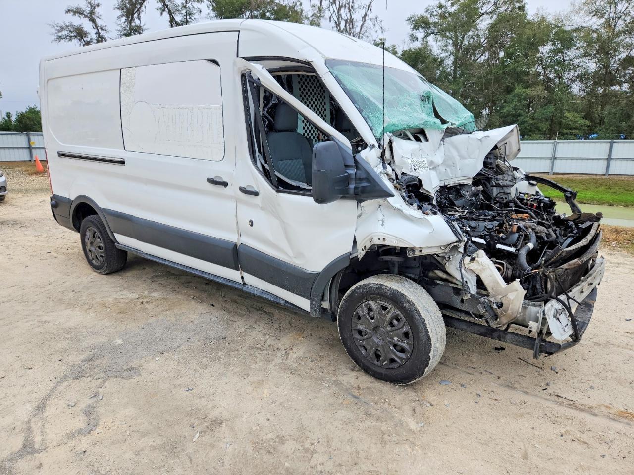 2016 Ford Transit 250 - Фото 4