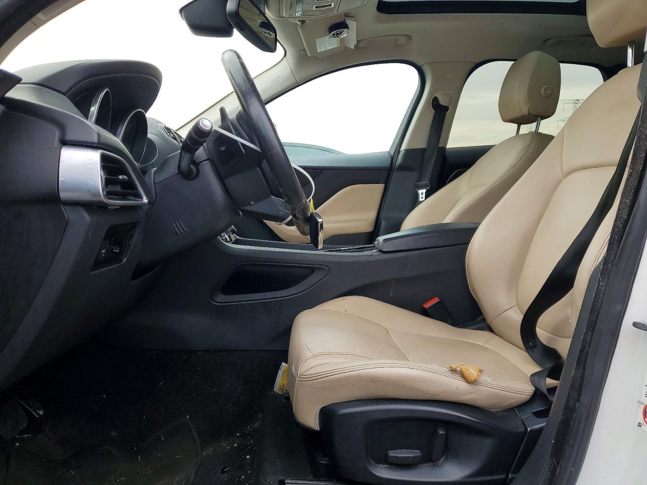 2017 Jaguar F-Pace - Image 7